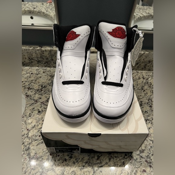 Air Jordan 2 Retro - Picture 4 of 7